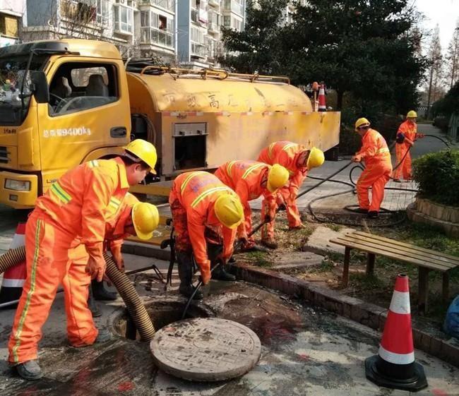 杨林尾镇市政管道清淤