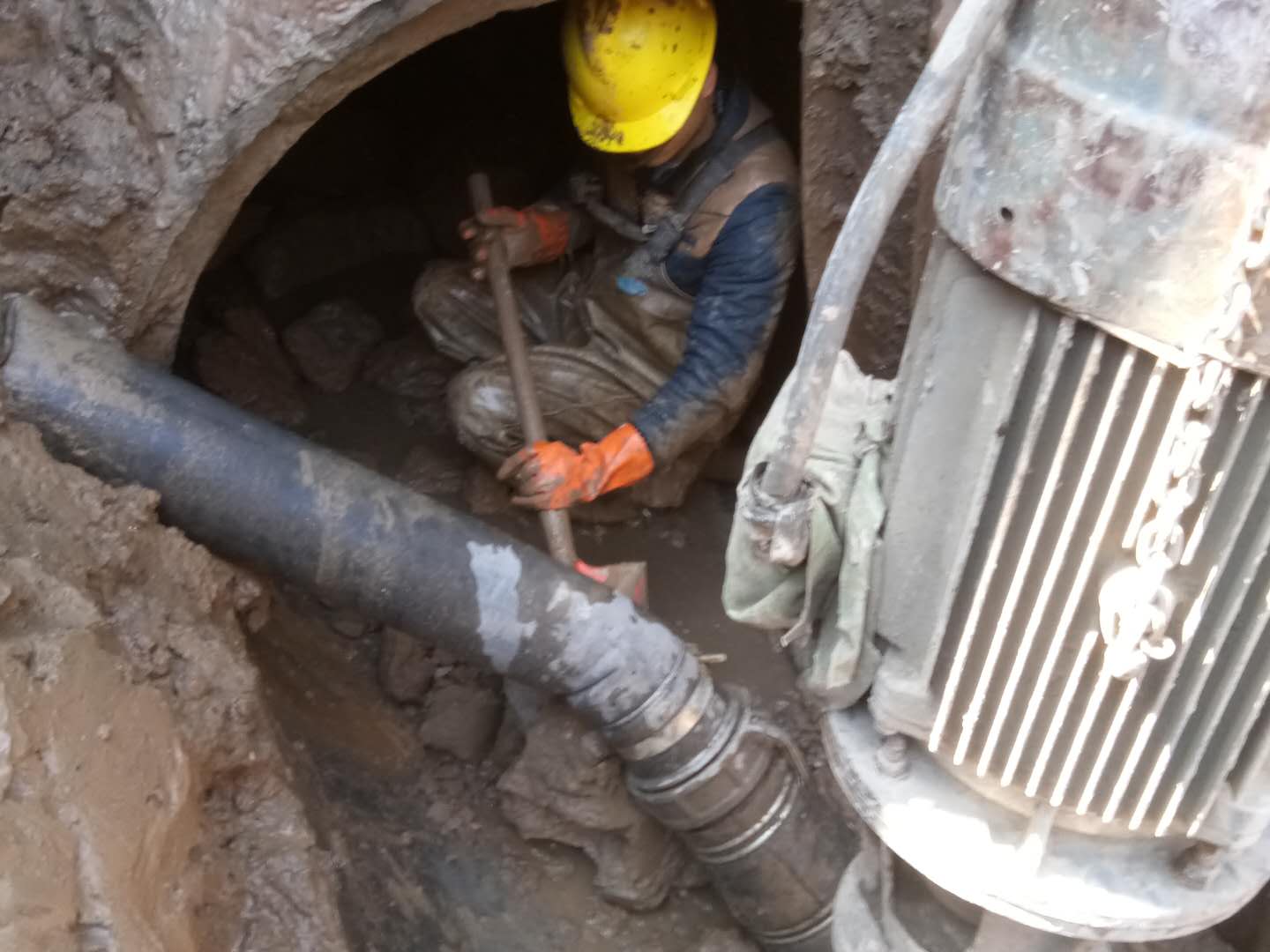 杨林尾镇管道清淤