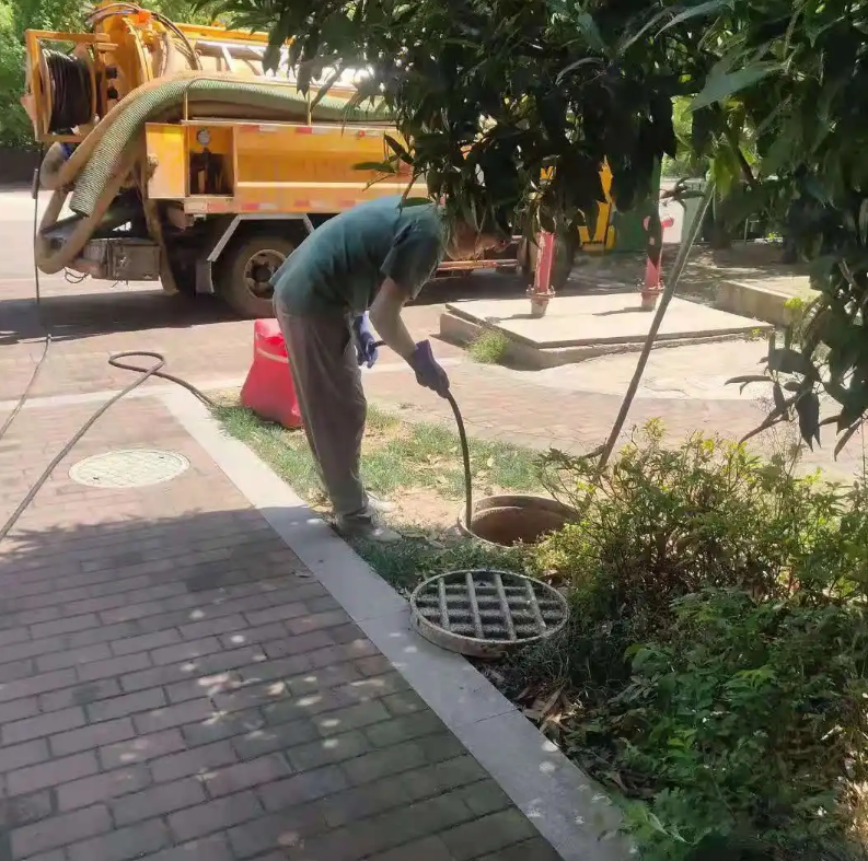 杨林尾镇市政排污管道清淤疏通——专业团队，让您全程省心！